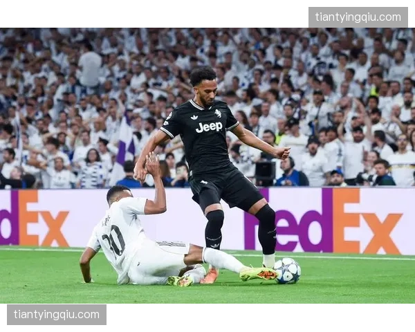 尤文图拉姆造点展现个人能力 但整体配合缺乏默契